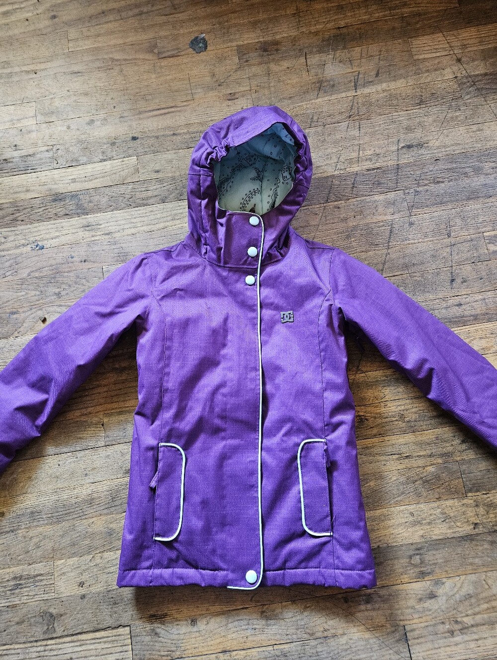 DC Purple Youth Ski Snowboarding Jacket size small 7/8